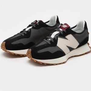 New balance 327 black women size 7.5